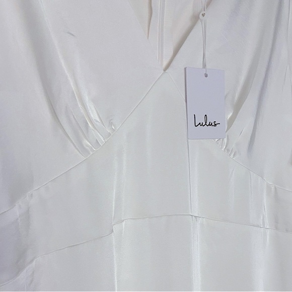 LULU’s Eternal Bond White Satin Flutter Sleeve SpecialOccasion Dress Sz 1X - Picture 8 of 10